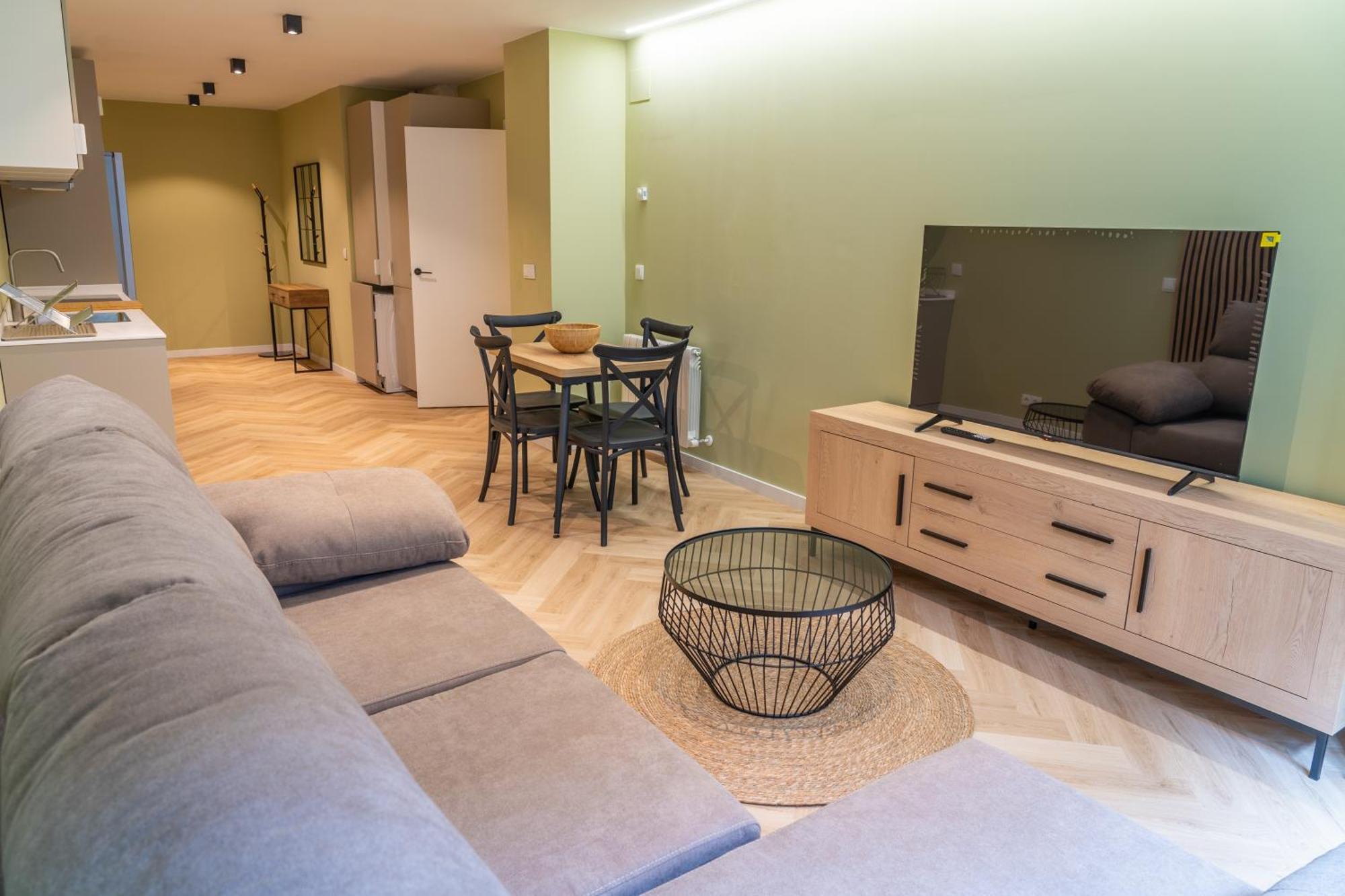 Apartamento Amplio Apartamento En Centro By Renthas *